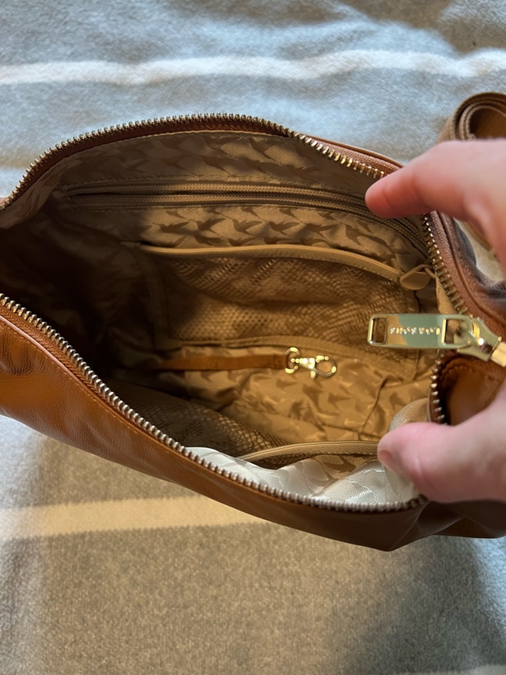 Lo and Sons Aoyama Leather Crescent Crossbody Bag-congnac exterior gold hardware - Picture 10 of 15